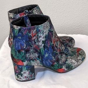 Zigi Soho Nydia Floral Print Boots